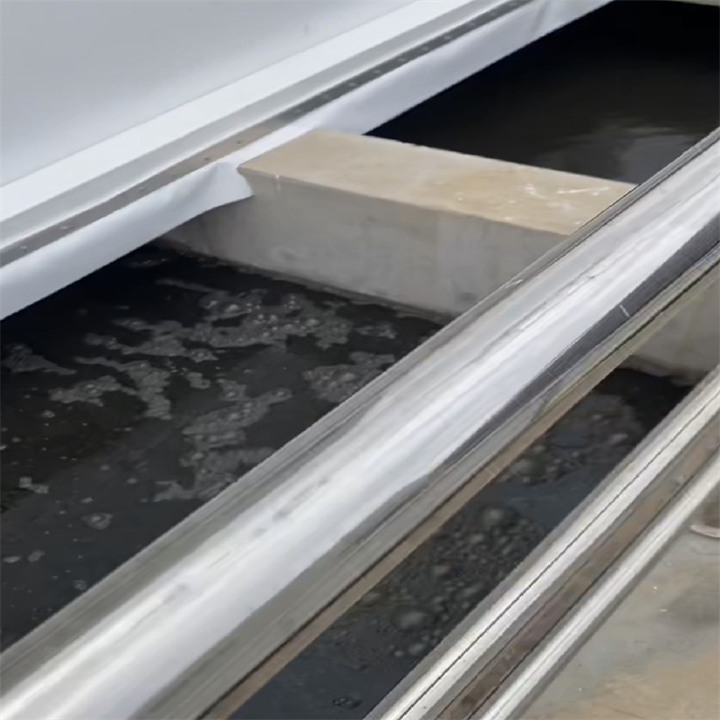 HDPE nguyên chất so với HDPE tái chế